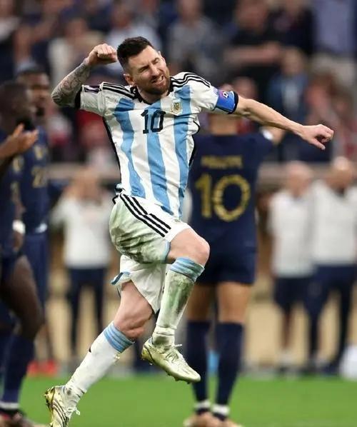 梅西在快船比赛中势不可挡，高光表现引发热议！